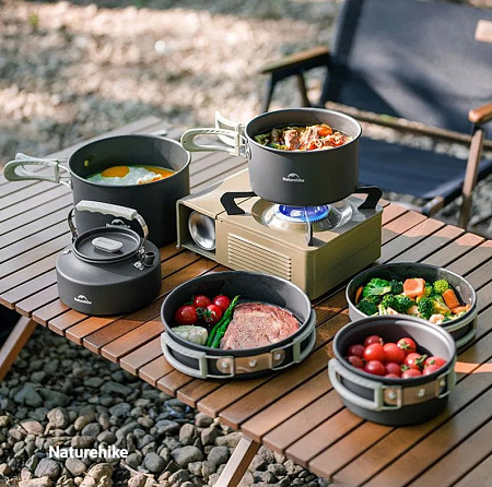 Набор туристической посуды, для походов, туризма и пикника на 4-7 человек Naturehike CNK2450CF010