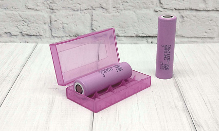 Бокс на 2 аккумулятора 18650 (красный)