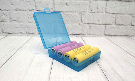 Бокс на 4 аккумулятора 18650 (синий)