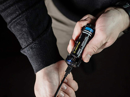 Фонарь с комплектом Armytek Dobermann Extended Set XP-L HI 1050 lm