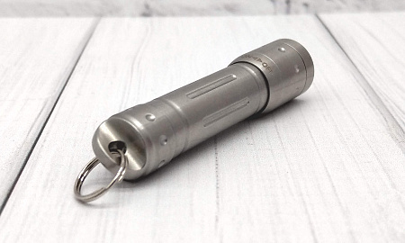 Фонарь-наключник Convoy Tiny(Cree XP-E2 5000K )